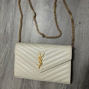 100% Authentic CLASSIC CASSANDRE CHAIN WALLET IN GRAIN DE POUDRE LEATHER